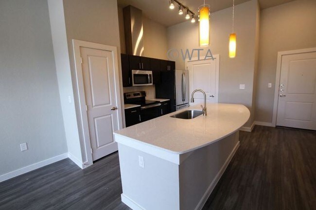 Building Photo - 2 bedroom in AUSTIN TX 78729