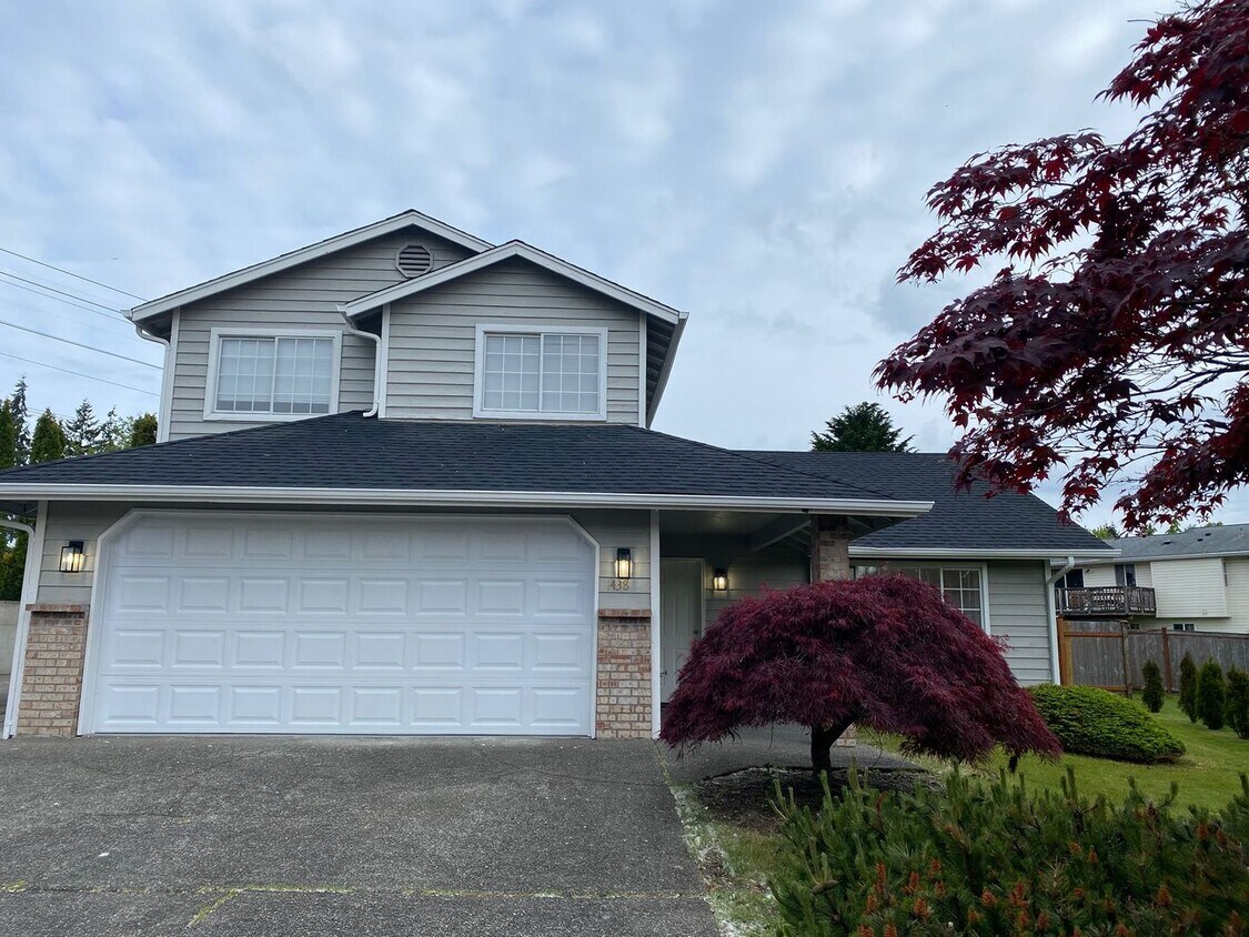Primary Photo - Charming 3-Bed, 2-Bath Home in Prime Feder...