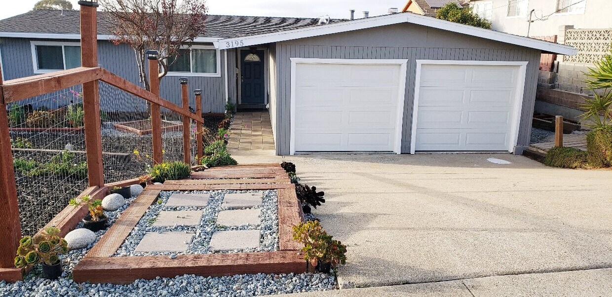 Foto principal - 3195 White Cir