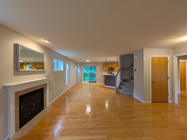 Foto del edificio - 3 bed / 3 bath House in Deforest!