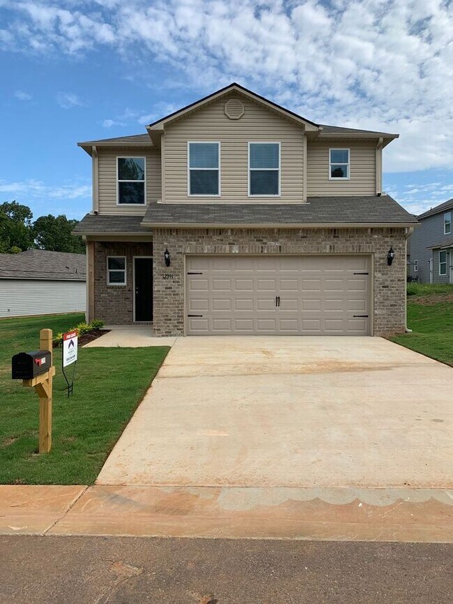 99 MOVE IN SPECIAL** BRAND NEW Three Bedr... House for Rent in