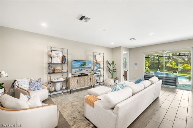 Foto del edificio - 14546 Tropical Dr