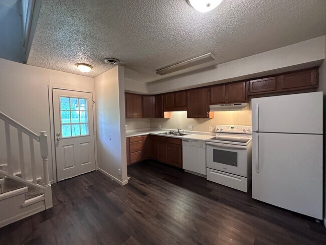 Foto del edificio - 15986 Arrowhead Rd