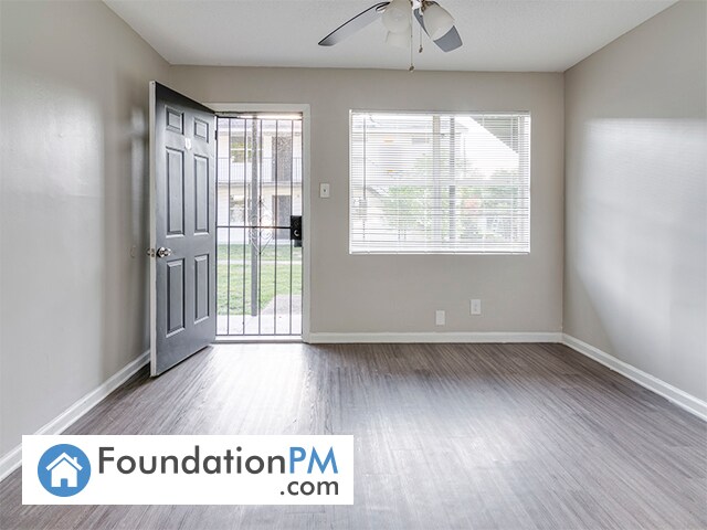 Building Photo - 267 Greenlaw Ave