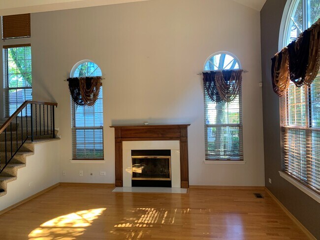 Foto del edificio - 1161 Regency Dr