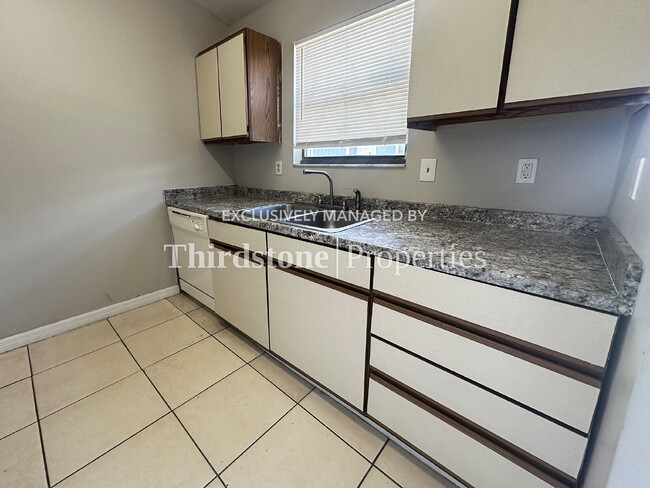 Building Photo - 5143 Indian Lakes Ct