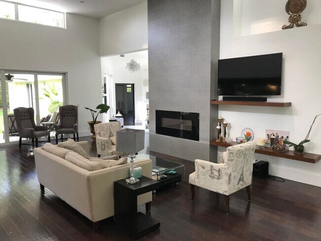 Building Photo - 20981 Verano Way