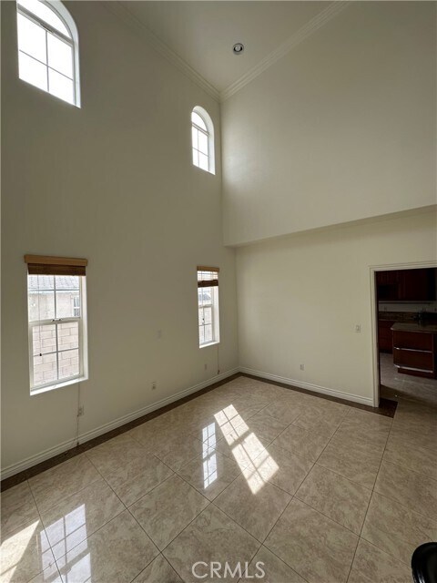 Building Photo - 2729 Walnut Grove Ave