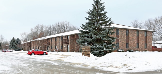 Building Photo - Deerfield Apartments