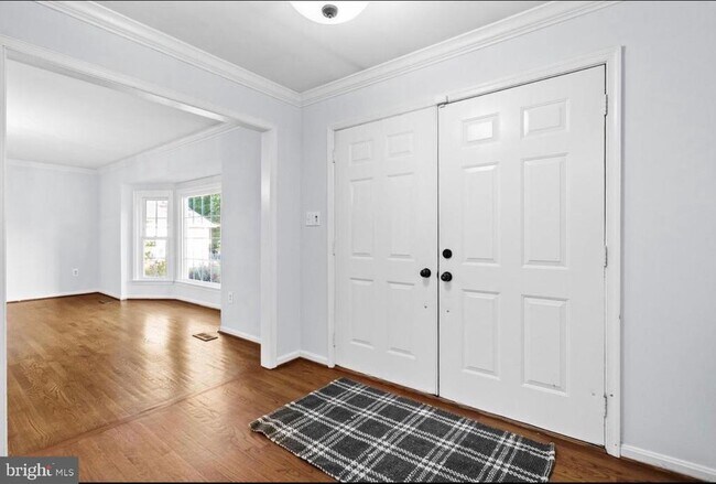 Building Photo - 25 Whittingham Cir