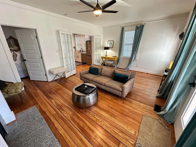Foto del edificio - 408 E 40th St