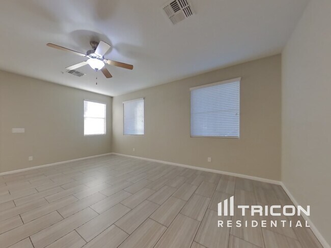 Foto del edificio - 12571 W Gentle Rain Rd