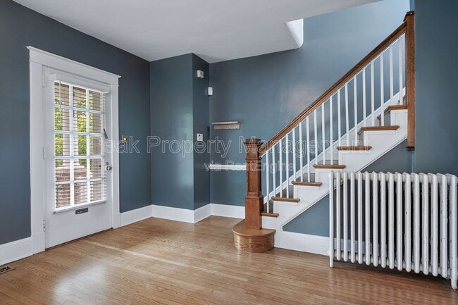 Building Photo - 1310 Greycourt Ave