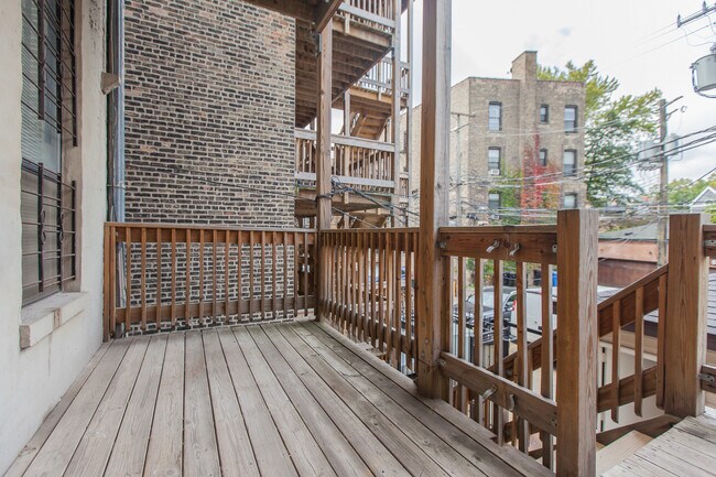 Foto del edificio - 2338 N Clark St