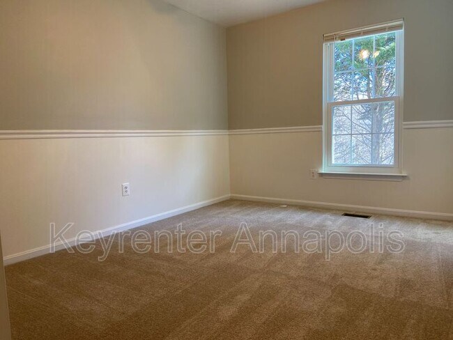 Building Photo - 682 Lions Gate Ln