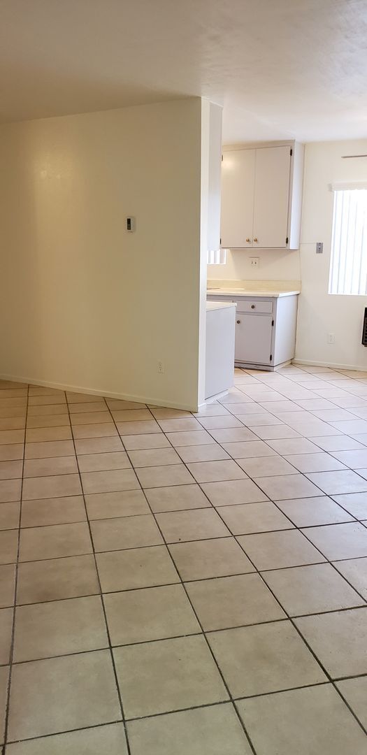 Building Photo - La Mesa 1BR/1BA with ONE CAR GARAGE for Rent!