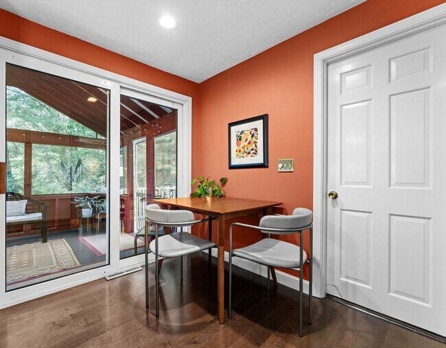 Foto del edificio - 9 Pleasantview Ter