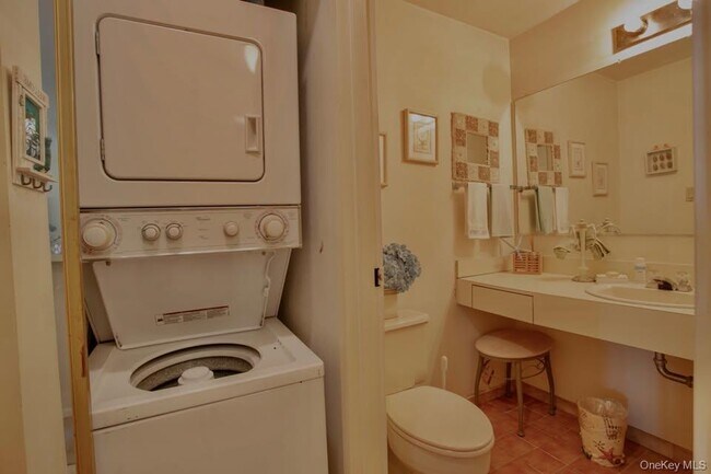 Foto del edificio - 360 Shore Rd