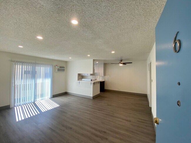 Foto del edificio - 3611 Mentone Ave