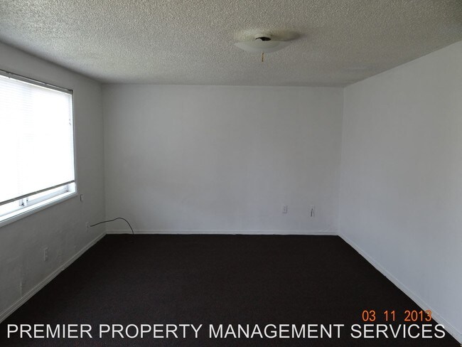 Building Photo - 420 26th St