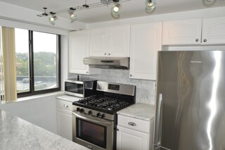 Foto del edificio - 15 North Beacon St