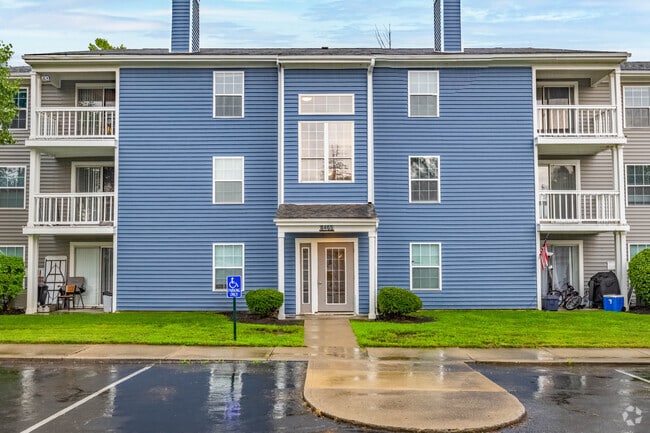 Building Photo - Chesapeake Landing