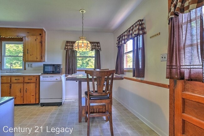 Building Photo - 2 br, 2 bath House - 1300 Sunset Drive