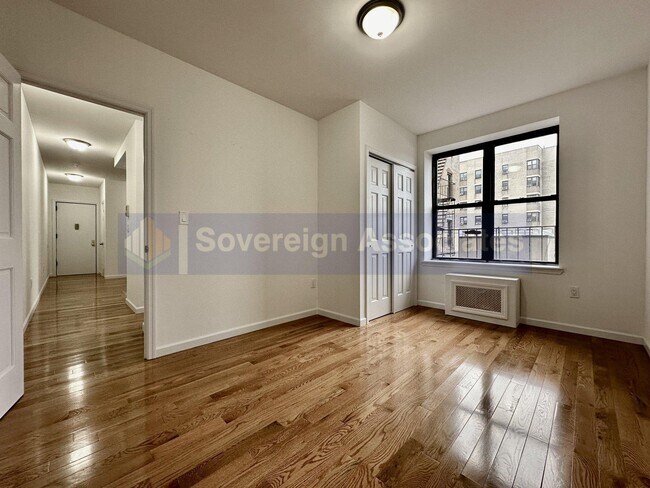 Building Photo - 590 Fort Washington Avenue