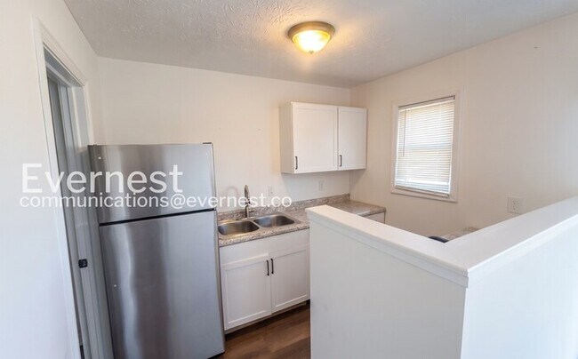 Foto del edificio - 3674 Arnelle Rd