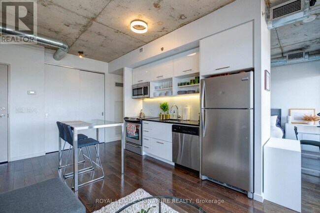 Building Photo - 32 Trolley Cres