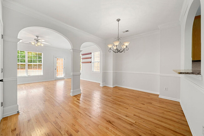 Foto del edificio - 1425 Ferocity Ridge Way NW