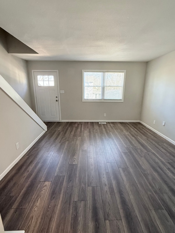 Building Photo - 1428 6th Ave