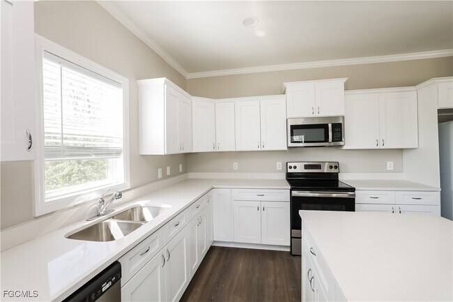 Foto del edificio - 12319 Tangier St