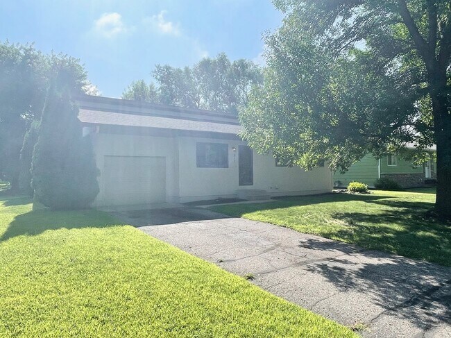 Foto del edificio - 312-311 11th Ave SE