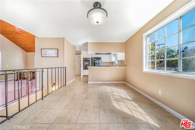 Foto del edificio - 28665 Zion Dr