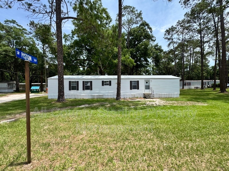 Primary Photo - 108 SW Piston Glen