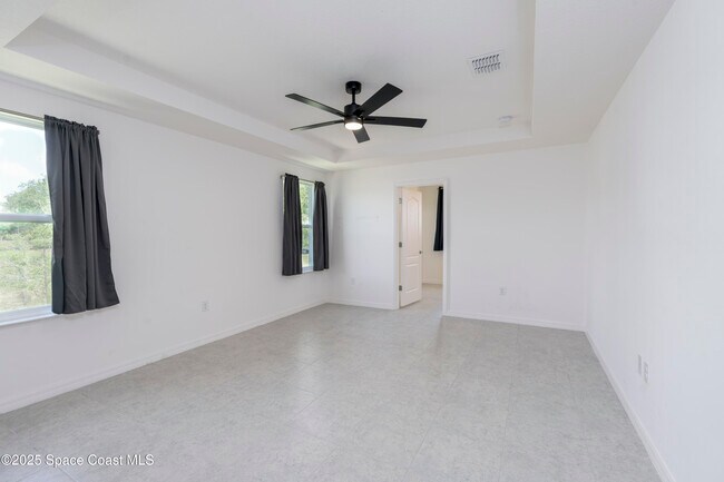 Foto del edificio - 516 Alminar Ave SE