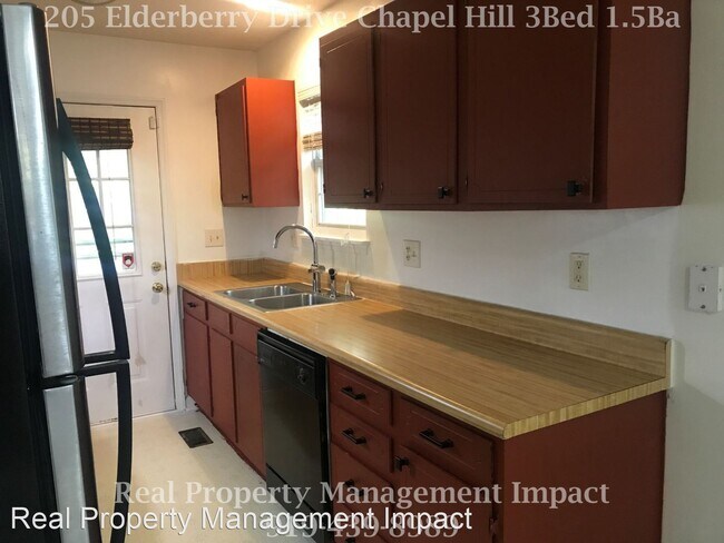 Building Photo - 3 br, 1.5 bath House - 205 Elderberry Drive