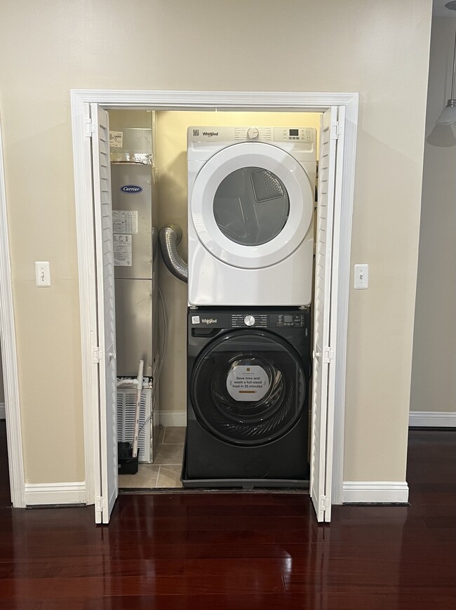 Building Photo - 1823 Madison Ave