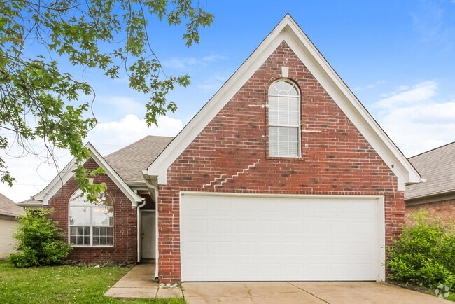 Building Photo - 8236 Clubview Dr