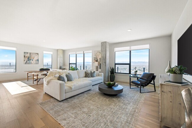 Foto del edificio - 4882 S Newport St
