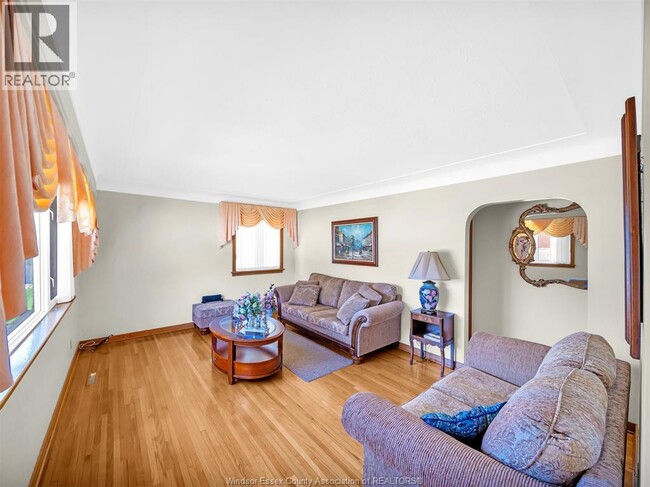 Photo du bâtiment - 4 Pulford Ave