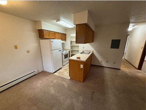 Building Photo - 619 S Johnson-8