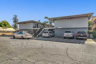 Building Photo - 714 Darina Ave