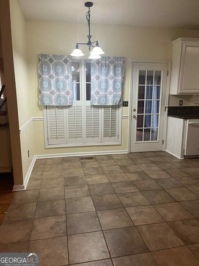 Foto del edificio - 128 Ashton Dr