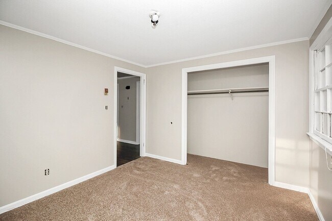 Foto del edificio - 330-332 10th Ave Pl NE