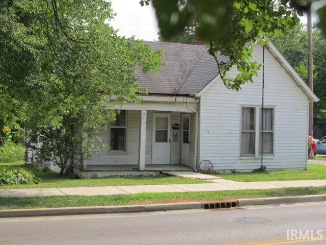 Primary Photo - 715 W Kirkwood Ave