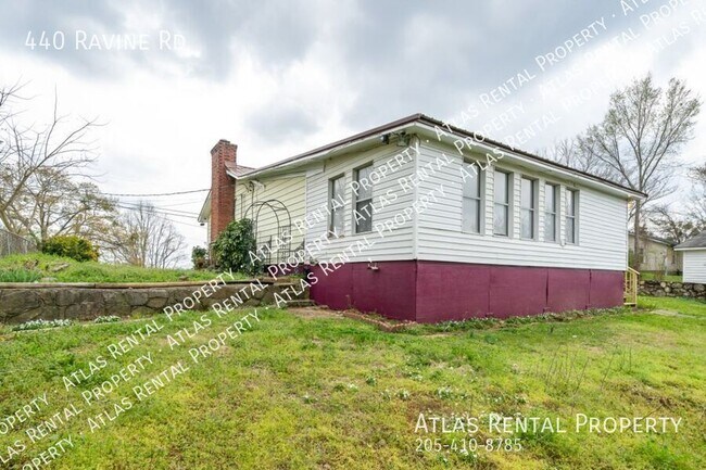 Building Photo - 440 Ravine Rd