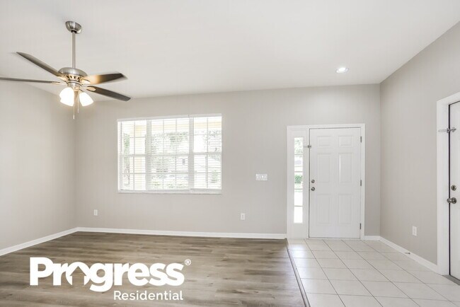 Building Photo - 10841 Newbridge Dr