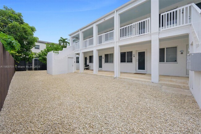 Foto del edificio - 550 NE 82nd Terrace